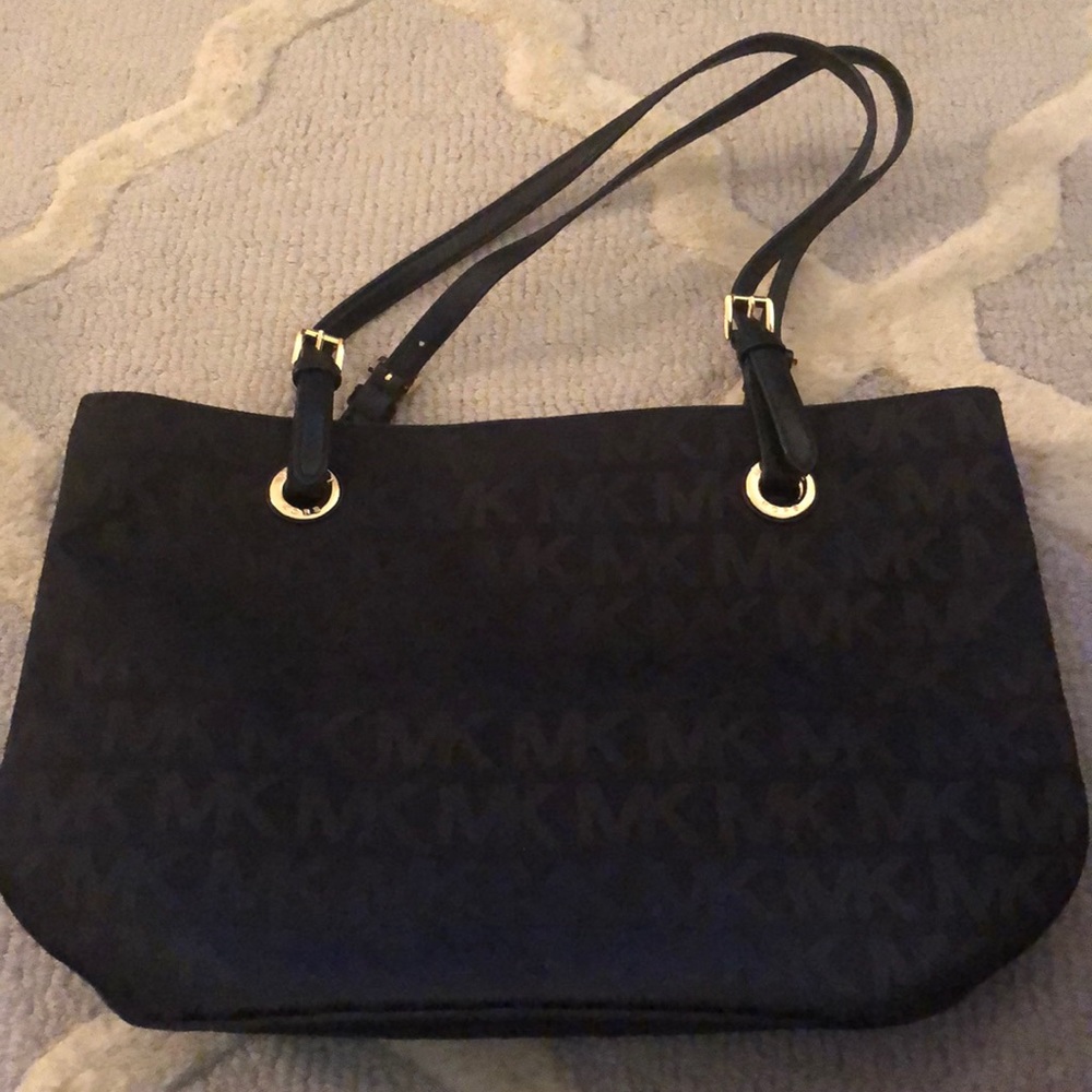 Michael Kors Classic Tote